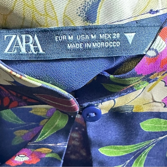 Zara Multicolor Floral Keyhole Crop Top Satin Effect Size Medium - Picture 5 of 10